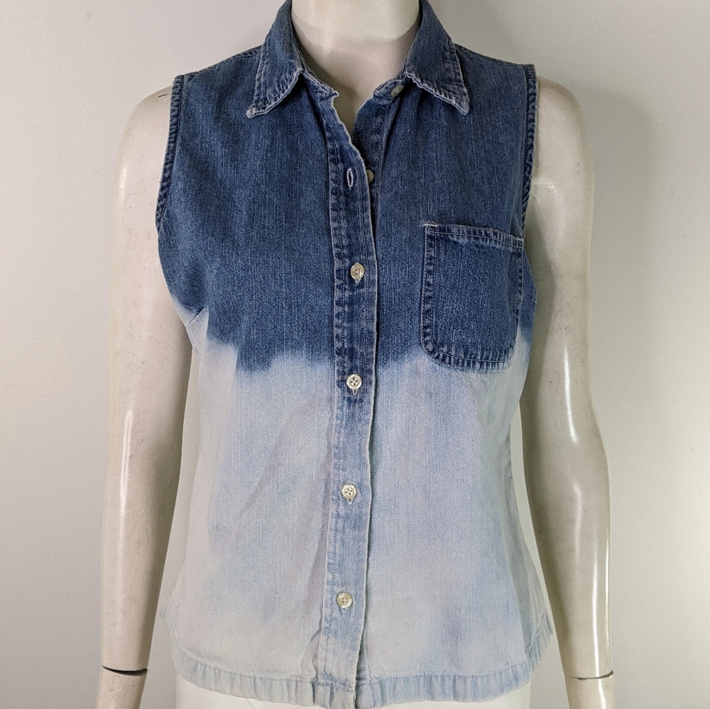 Vtg 90's Ombre Denim Sleeveless Top Blue Gap Button Front Pockets